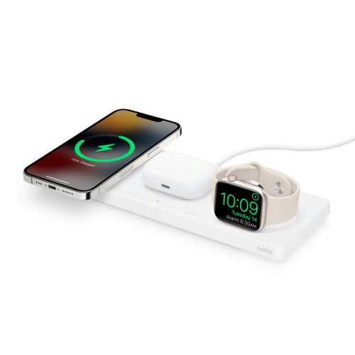 Belkin Boost CHARGE™ PRO 3-in-1 Wireless Charging Pad with MagSafe